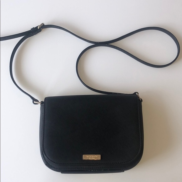 kate spade Handbags - Kate Spade Carsen Newbury Lane Crossbody